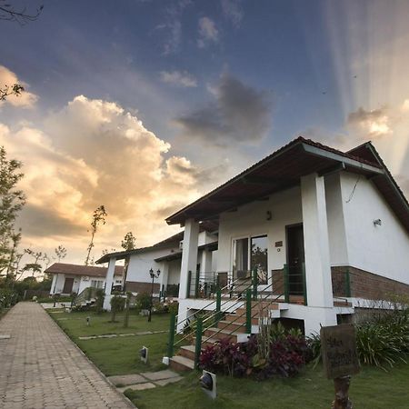 Eka Resort حسن المظهر الخارجي الصورة
